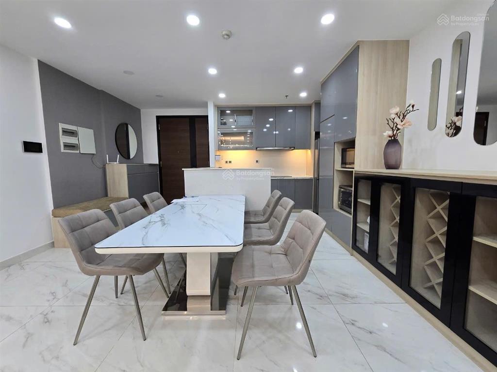 Cho thuê midtown 3pn,1plv căn góc, 135m2, giá 45tr/tháng, nhà full nội thất cao cấp. 0777 928 ***