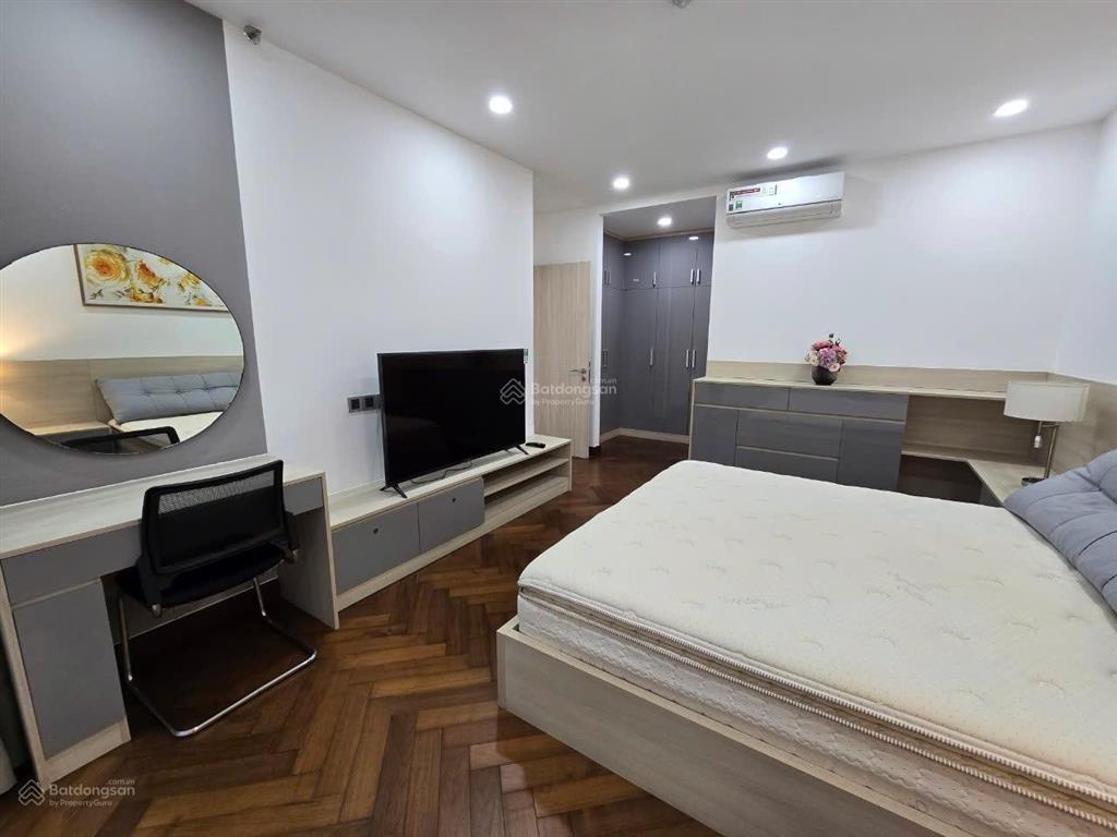 Cho thuê midtown 3pn,1plv căn góc, 135m2, giá 45tr/tháng, nhà full nội thất cao cấp. 0777 928 ***