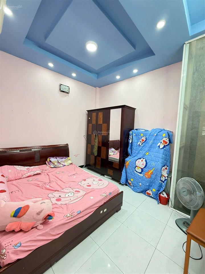 Nhà hẻm xe hơi bùi đình tuý, 3 tầng, 4 phòng, hoàn công đủ, khu dân trí an ninh, 9tỷ4