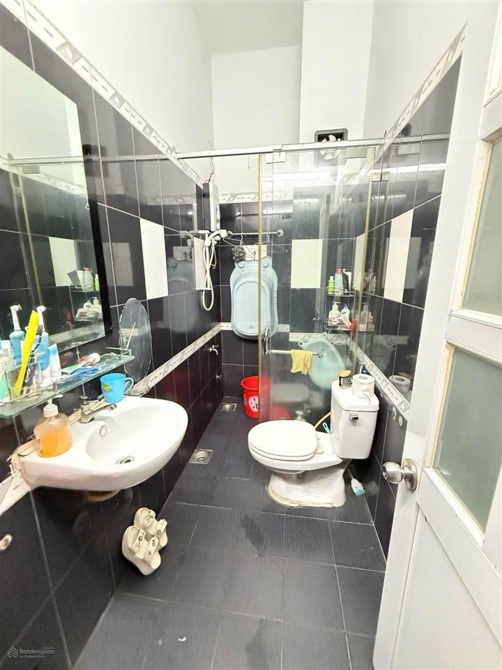 Nhà hẻm xe hơi bùi đình tuý, 3 tầng, 4 phòng, hoàn công đủ, khu dân trí an ninh, 9tỷ4