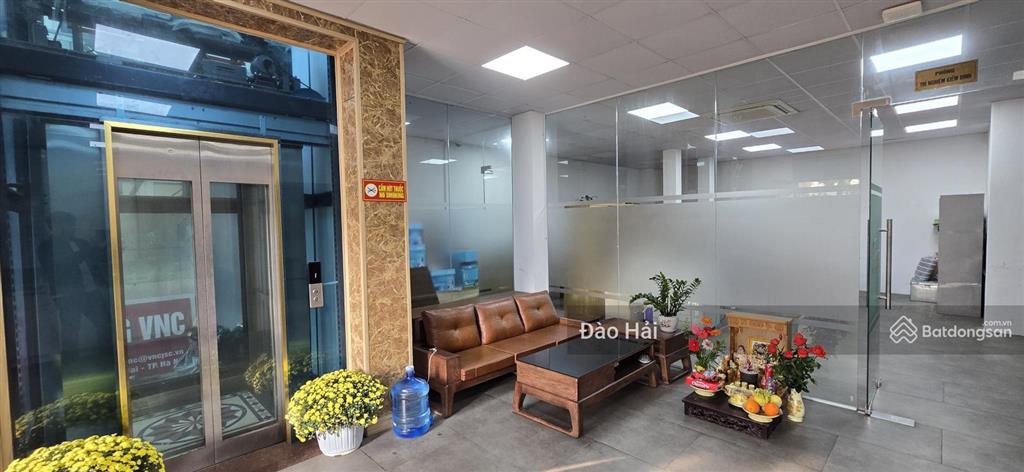 Bán biệt thự linh đàm, 210m2, 5 tầng, thang máy, giá 63 tỷ, view công viên, 100m ra cc melodi