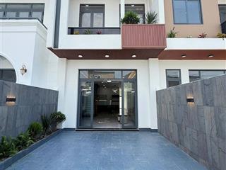 Anh chị sẵn tài chính 500 triệu mua được nhà ngay ngã tư cây xăng tân bình