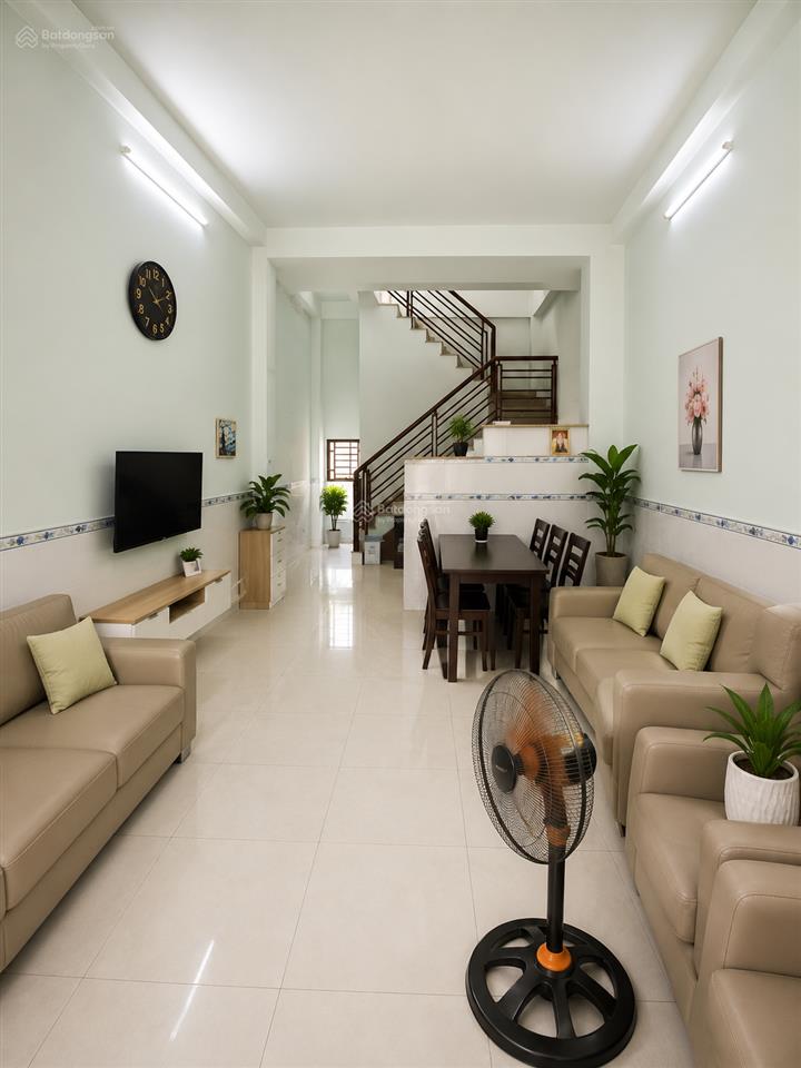 Hàng hiếm bán đất tặng nhà lầu kiên cố đường lã xuân oai, đi bộ ra ủy ban đang cho thuê 7 tr/th