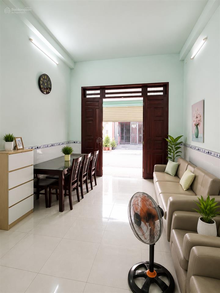 Hàng hiếm bán đất tặng nhà lầu kiên cố đường lã xuân oai, đi bộ ra ủy ban đang cho thuê 7 tr/th
