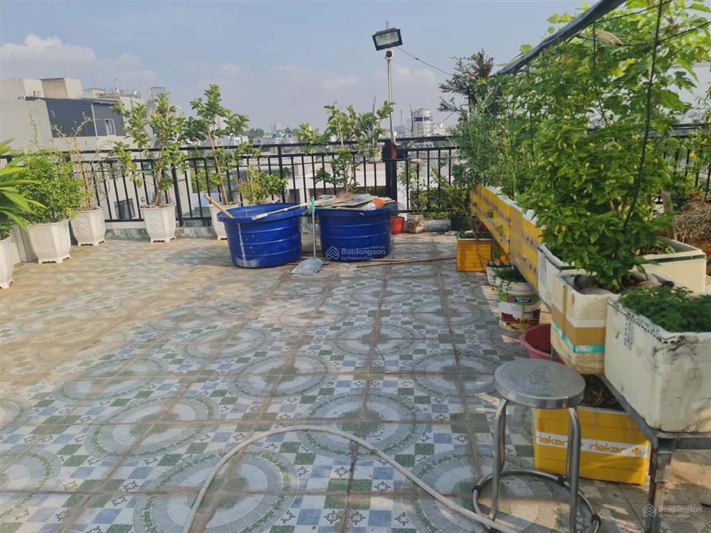 Bán nhà mặt tiền khu gs gò dĩ an, chdv, 4.5x18, 5 tầng, thang máy, dòng tiền 400tr/năm