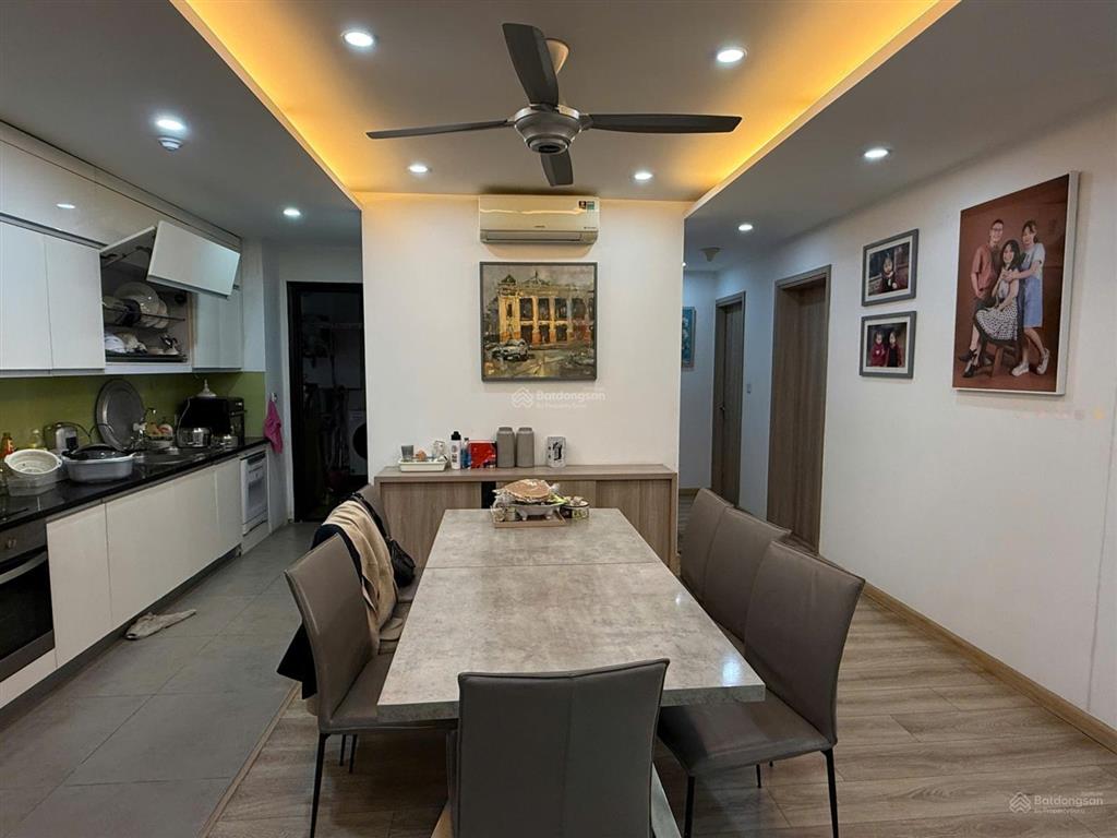 Ngay gần hồ tây, chung cư mhdi 60 hoàng quốc việt, 120m2, 3pn, giá hữu nghị