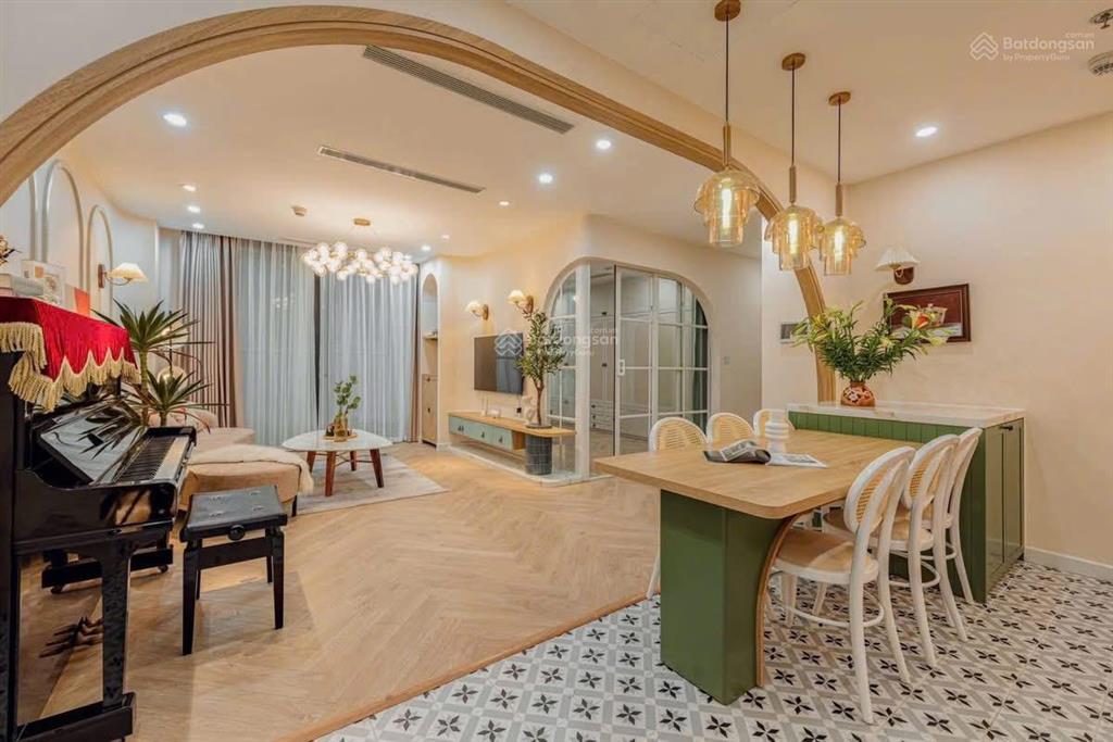 Chính chủ cho thuê 2pn, toà kosmo, giá từ 15 triệu tầng trung view thoáng, có slot oto