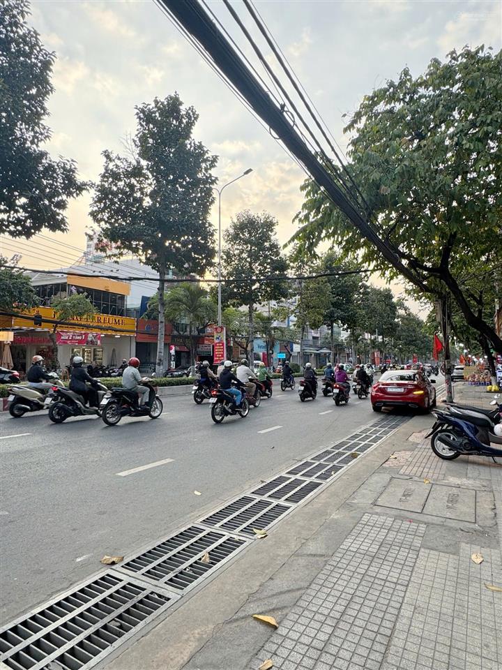 5x24 cho thuê nhà mặt tiền đường đồng khởi phường tam hiệp