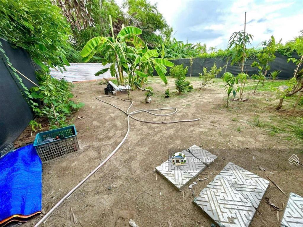 96m2/680tr đất thổ ở tân quý tây, bình chánh, cách chợ hưng long 1km. shr, xây tự do