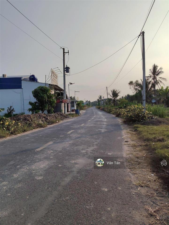 Gần sân bay cần thơ còn lô đất ngộp giá 540tr/100m2, nằm trong kdc hiện hữu. shr, công chứng liền.