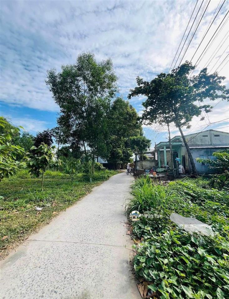 Đất nền xã quy đức, bình chánh. 128m2/720tr. cách mt đoàn nguyễn tuấn chỉ 40m. sổ 2025, full thổ