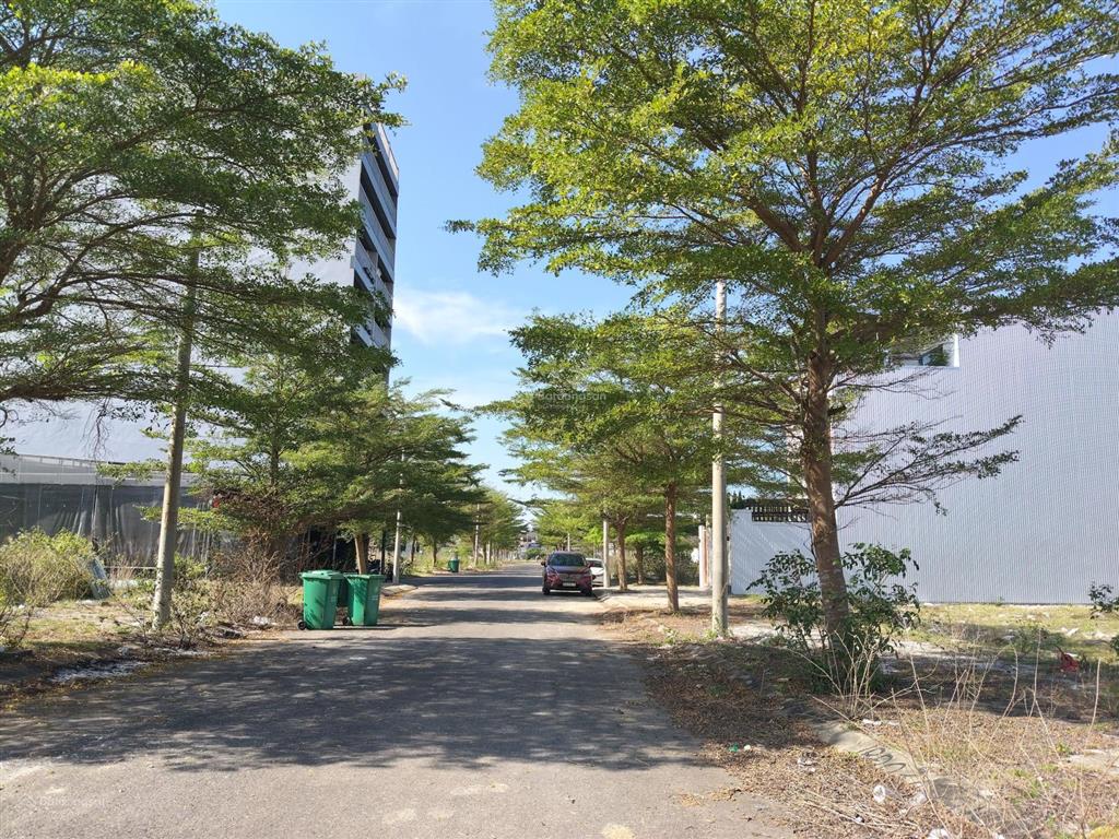 Hot! đất biển dt 121m2, giá 3.1 tỷ, 7.5m kđt sentosa riverside, cách sông 100m, cách biển 1.5 km.