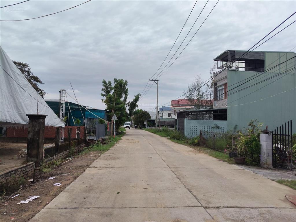 Bán đất dt 100m2, giá chỉ 1.4 tỷ, trục bê tông ô tô thông tứ hướng, dân cư văn minh, khu vực mát mẻ