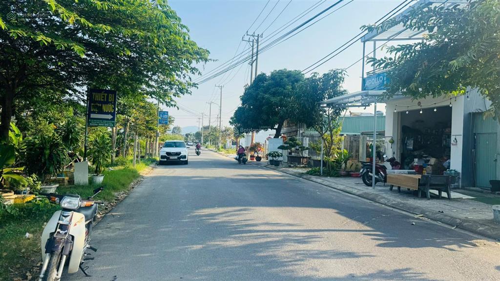 Bán đất trung lập 1122m2trục thông chung cư  đường 7,5m giá 4,85 tỷ tl