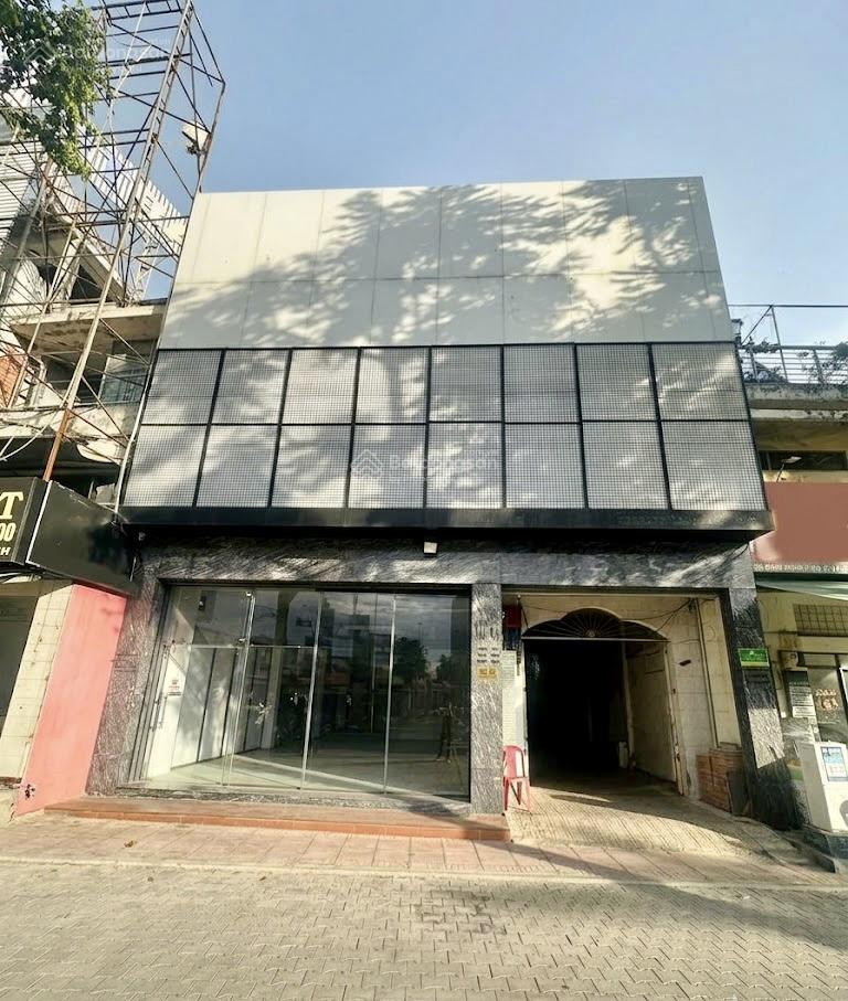 Mặt bằng 250m2  mặt tiền điện biên phủ  ngã tư hàng xanh bình thạnh