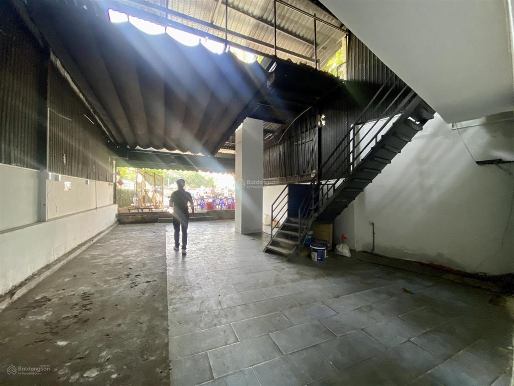 Ngang 7m nở hậu 8m  2 tầng trống suốt mặt tiền điện biên phủ  thạnh mỹ tây