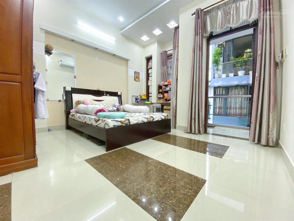 Biệt thự đẹp ngay đảo nhân tạo 4pn, 4wc, 110m2 tại nguyễn tất thành  hải châu