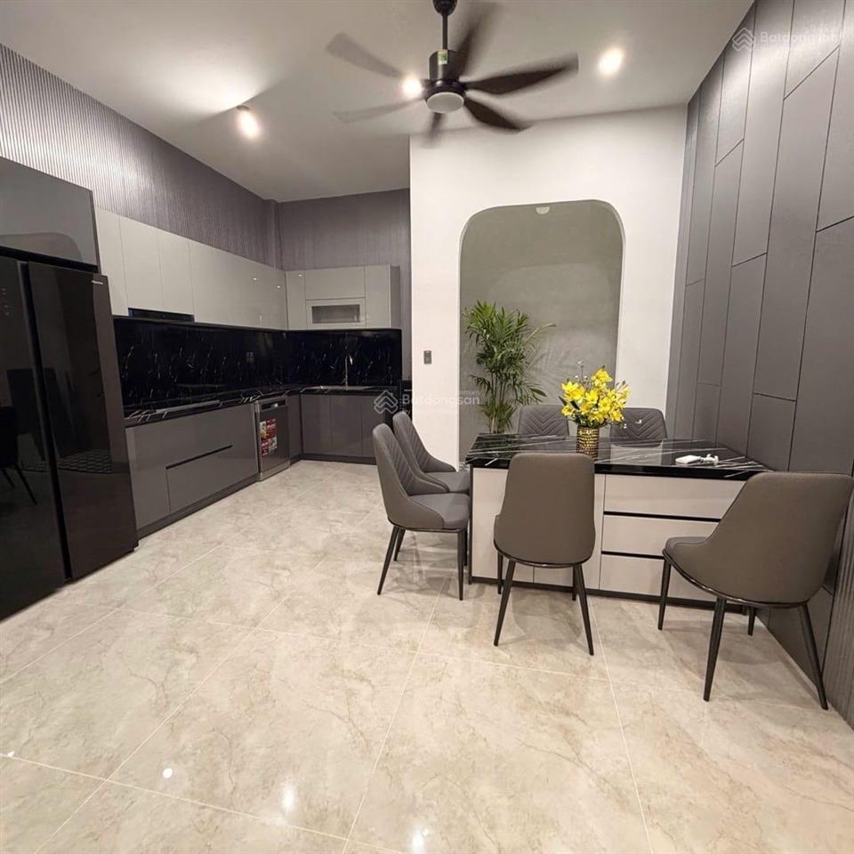 Bán nr tiểu la, 5,4 tỷ, 51m2, 3pn, 3wc, view đẹp, giá tốt