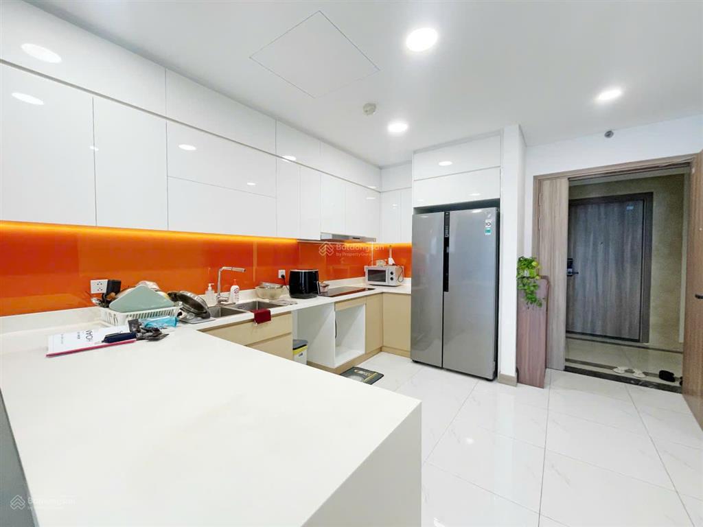 Cho thuê 2pn + 1 phòng kho 2wc sunwah pearl 90 nguyễn hữu cảnh bình thạnh