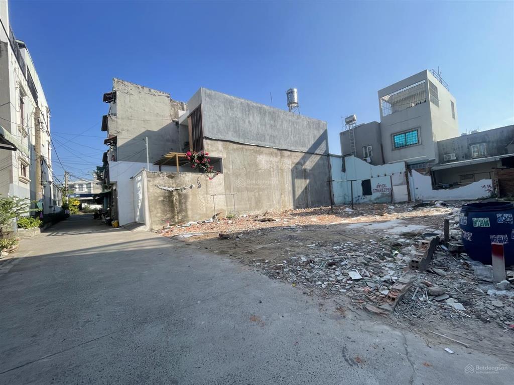 Kẹt tiền bán gấp lô đất(shr) ngang 6m cực hiếm tl29 ngay ngã tư ga, 6x18 full thổ cư, đường 6m