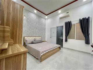 Ngộp bank bán gấp nhà(shr) thạnh xuân 38 ngay cao đẳng điện lực, 61,3m2, 3pn, đường 5m thông