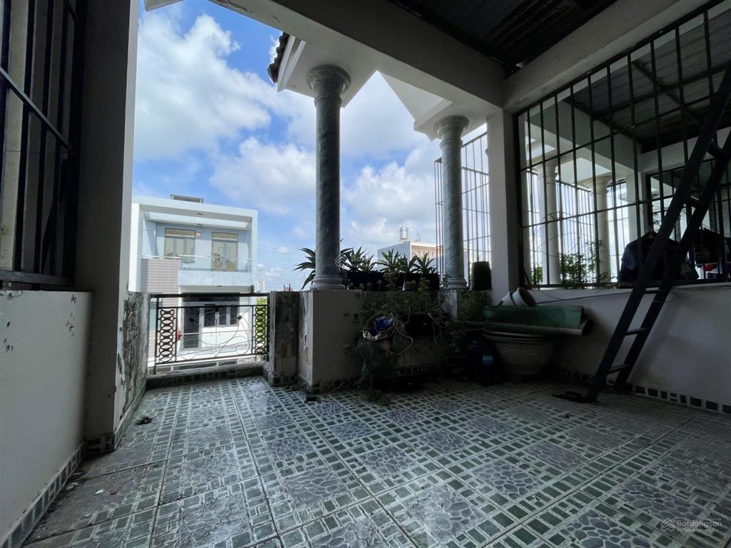 Cần tiền gấp bán nhà(shr) đường vườn lài ngay chợ vườn lài, 76,5m2, 3 tầng, đường 6m