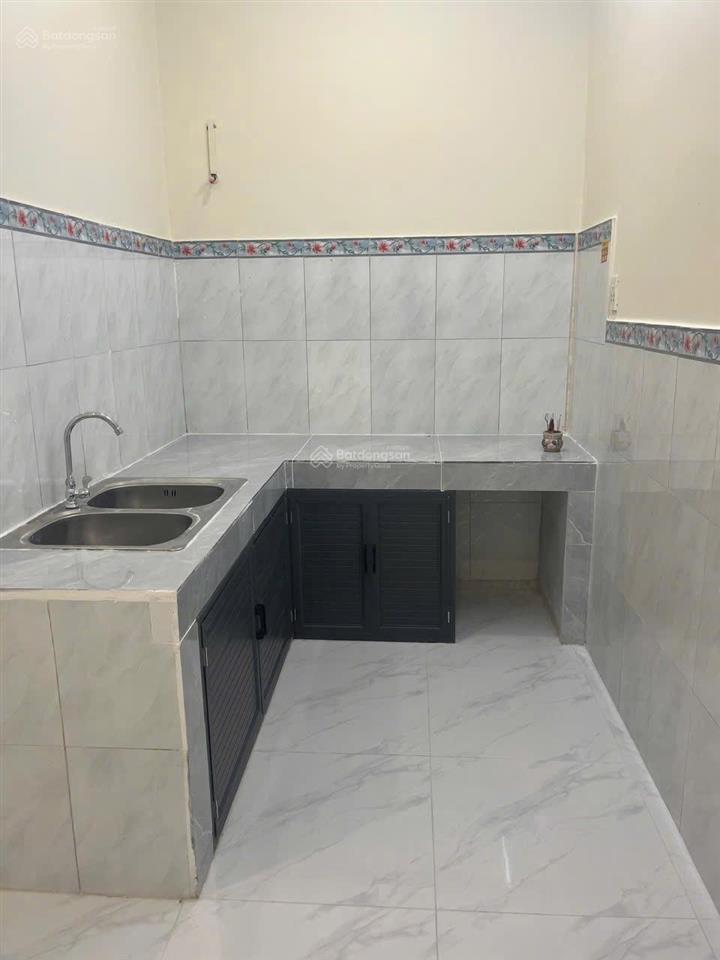 Kẹt tiền gấp bán nhà(shr) 1 sẹc ngắn thạnh lộc 50 ngay cầu phú long, 4x12,5m, 2pn, đường 5m
