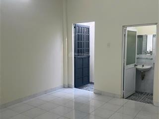 Kẹt tiền gấp bán nhà(shr) 1 xẹc ngắn thạnh lộc 50 ngay cầu phú long, 4x12,5, 2pn, đường 5m