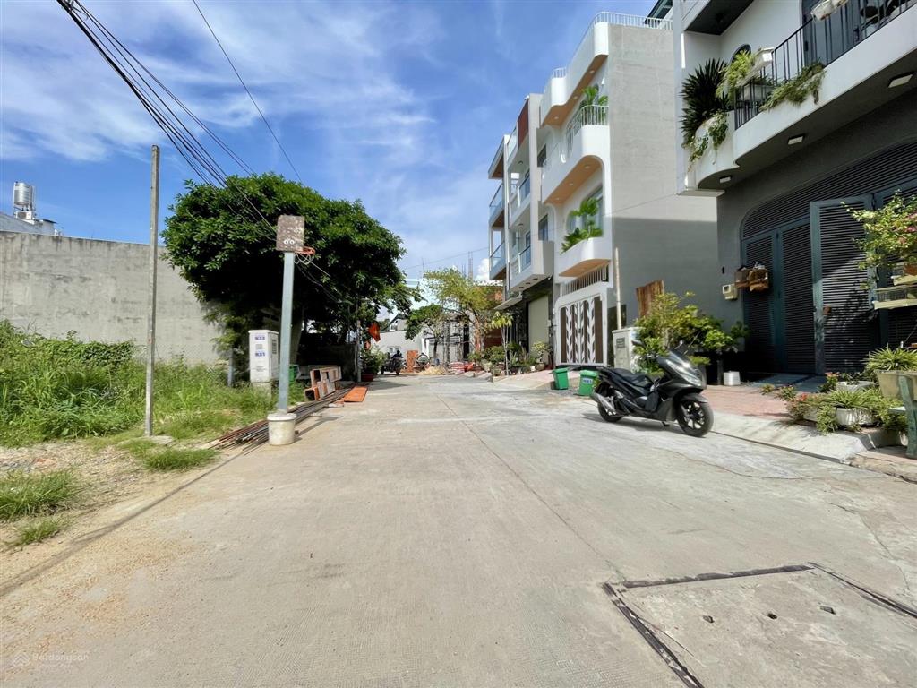 Gấp bán lô đất (shr) ngang 5m đường thạnh lộc 28 ngay chợ cầu đồng, 5x20 full thổ cư, đường 7m