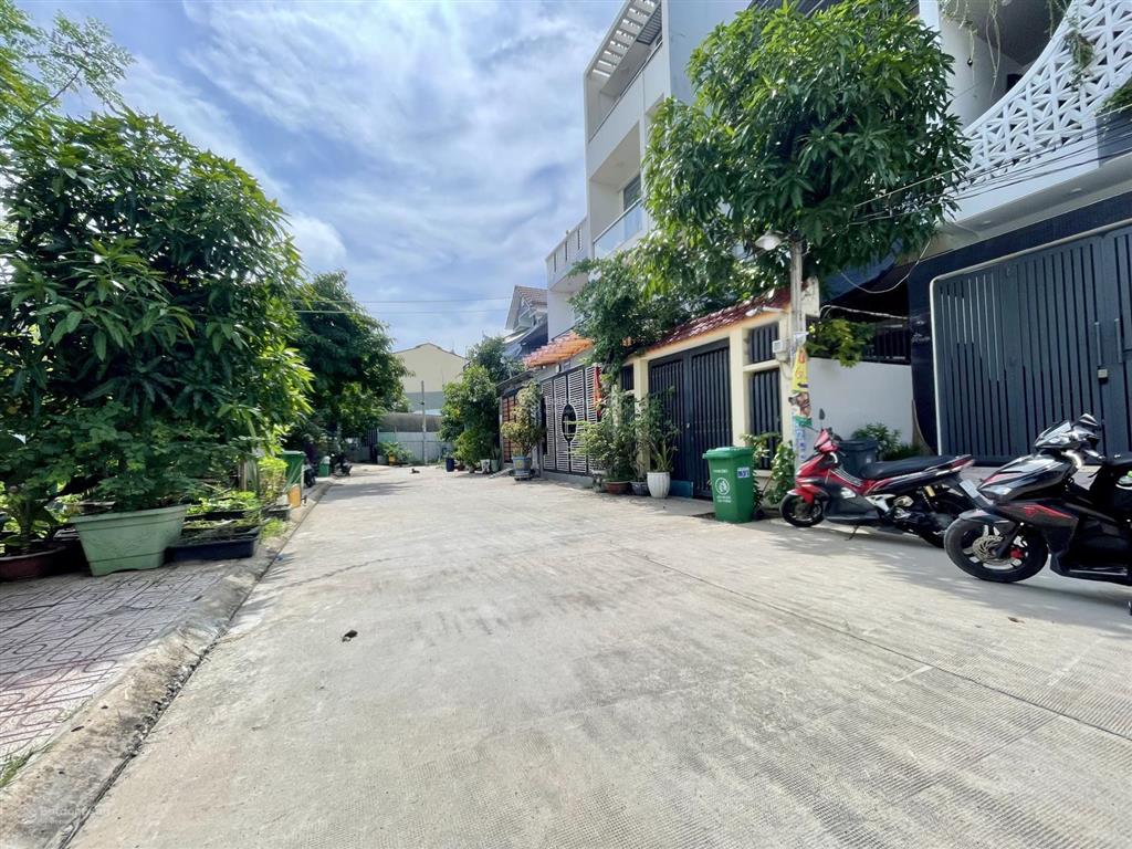 Gấp bán lô đất (shr) ngang 5m đường thạnh lộc 28 ngay chợ cầu đồng, 5x20 full thổ cư, đường 7m