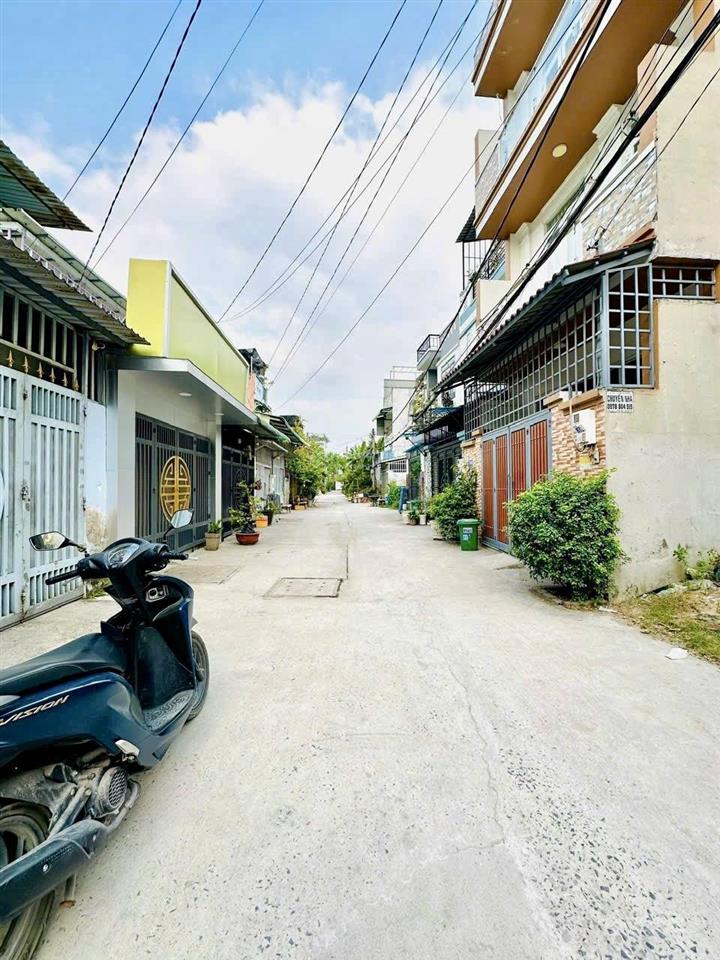Gấp bán lô đất ngang 4,8m thạnh xuân 40 ngay cao đẳng điện lực, 58,6m2, đường 5m thông