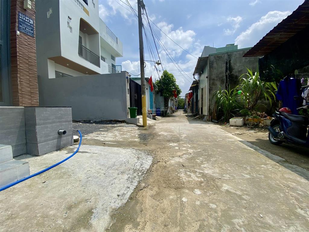 Ngộp bank cần ra gấp lô đất(shr) đường tl37 ngay cao đẳng điện lực, 76m2, đường 5m