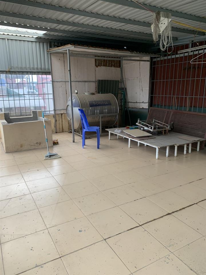 Cho hộ gia đình thuê nguyên căn 5 tầng, diện tích 170m2, ở 26 ngách 18 ngõ Gốc Đề, phường