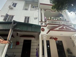 Bán nr tại ngõ 8, lê quang đạo, 32 tỷ, 236m2, 4pn, 4wc, full nội thất