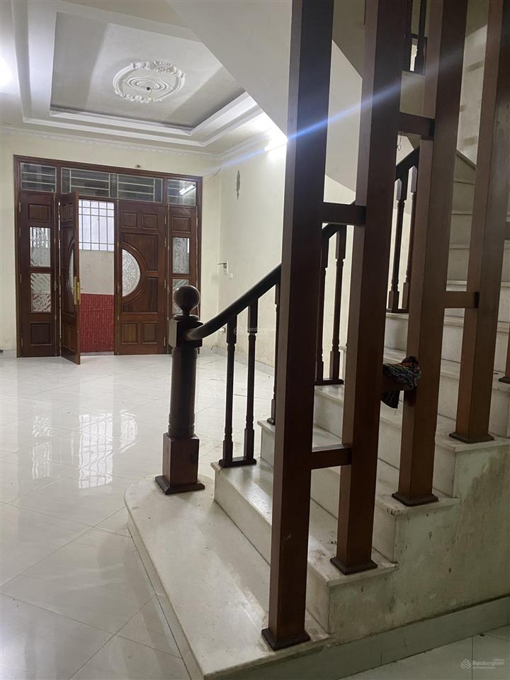 Chính chủ tôi cần bán (đất) nhà riêng 84m2  3 tầng  lô góc  giá 13 tỷ