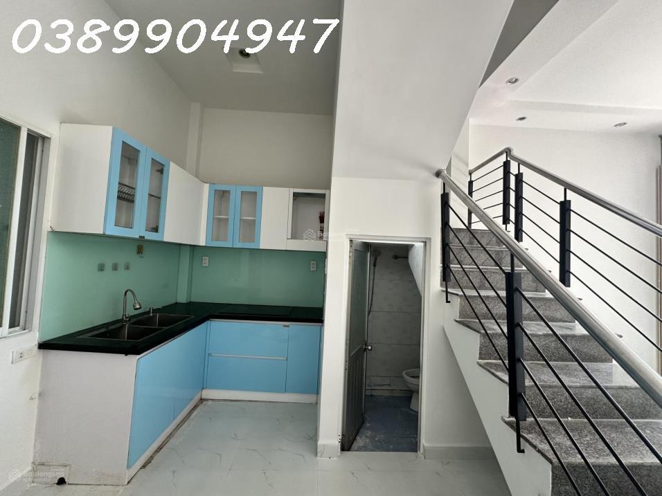 Bán nhà trung tâm Nha Trang hẻm 1170 đường 2/4 Phường Vạn Thắng. Giá bán: 2,3 tỷ sổ đỏ