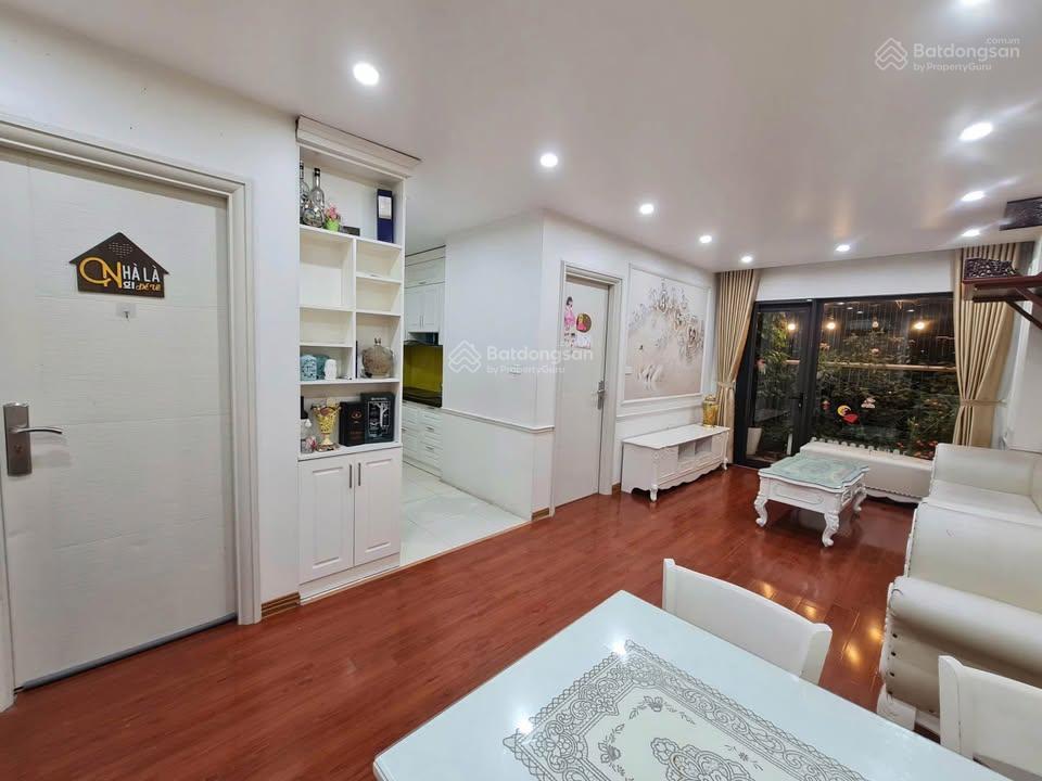 Căn góc ngay hồ bơi, view mát 2pn/ 2,160 tỷ, sổ hồng lâu dài, gần sân bay 0799 303 *** ngọc