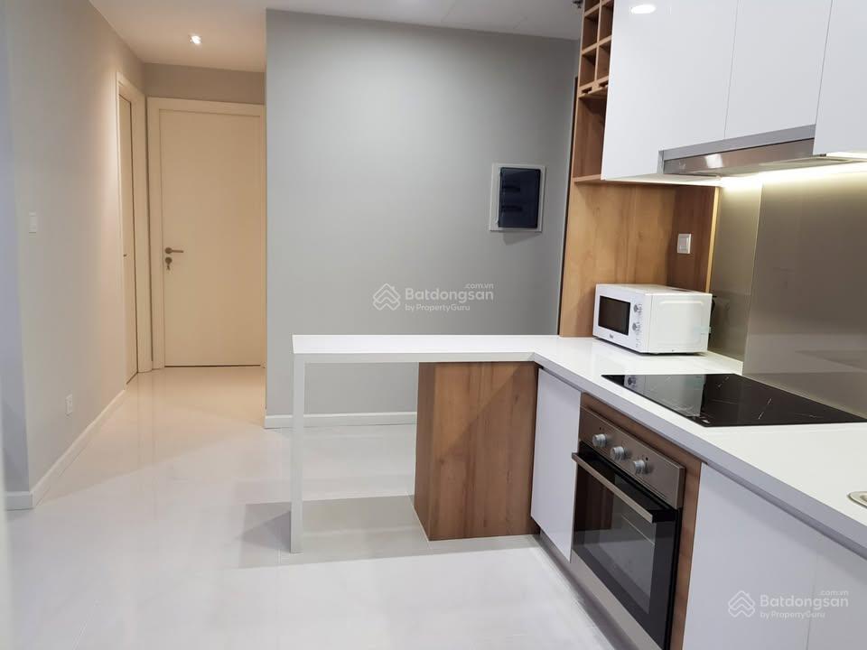 Bán gấp cc đường dương quảng hàm 2,1 tỷ, ở liền, full nội thất, 2pn, vay 80%,  0799 303 ***