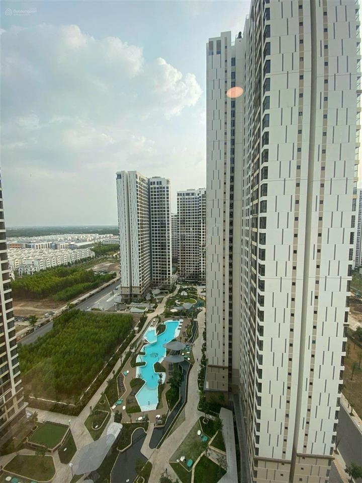 Bán căn hộ masteri centre point 2pn 74m view hồ bơi, vành đai giá 4,39 tỷ
