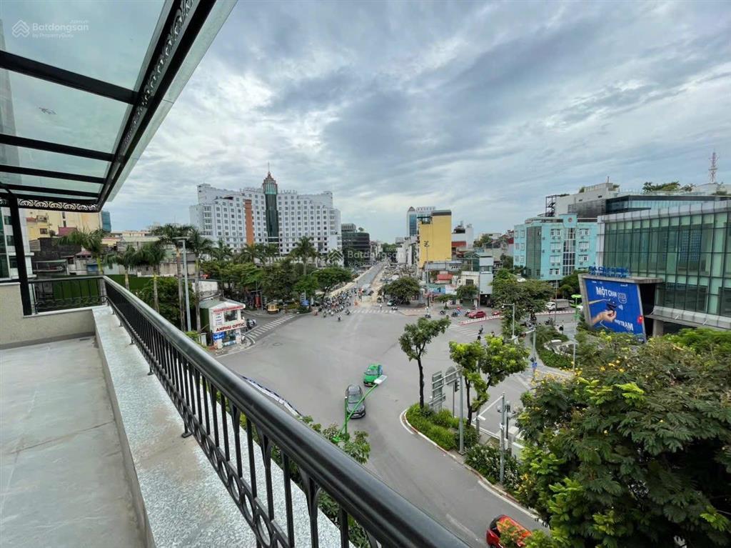 Siêu phẩm mặt phố giảng võ vị trí vàng ngã 5 giảng võ  cát linh