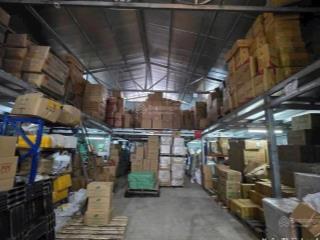 Cho thuê kho xưởng ngọc thuỵ 300m mt 10m 26 triệu xe 5 tấn đỗ cửa