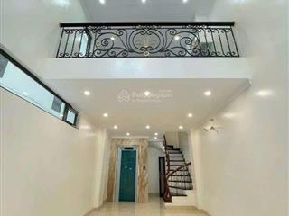 Nhà lâm du bồ đề  thang máy ô tô lùi cửa 16,5tr