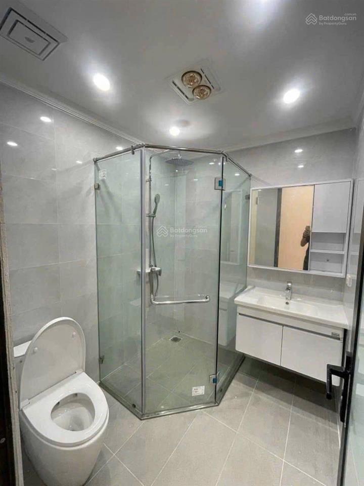 Nhà lâm du bồ đề  thang máy ô tô lùi cửa 16,5tr