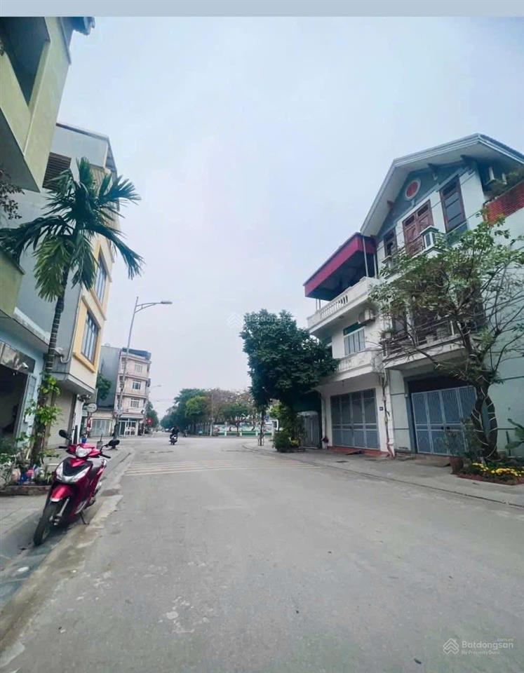 Cho thuê kho xưởng / đất kinh doanh thượng thanh long biên 800m2