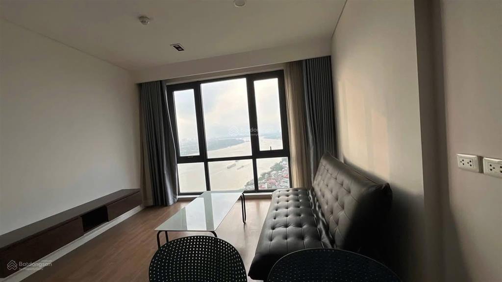 Mipec riverside tầng cao view thoáng full nội thất chỉ 15tr