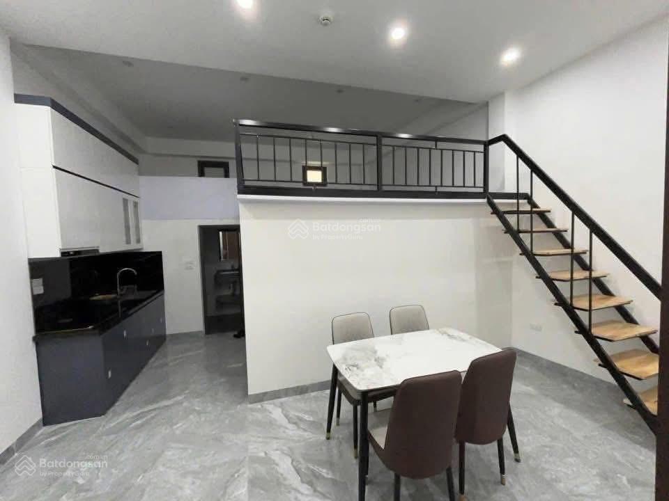 Cho thuê căn hộ 1pn + gác xép full nội thất ái mộ, bồ đề  giá 5,5 triệu