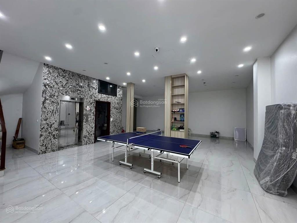 Cho thuê nhà mặt phố nguyễn văn cừ, bồ đề, long biên 120m x 6 tầng, thang máy, vỉa hè rộng