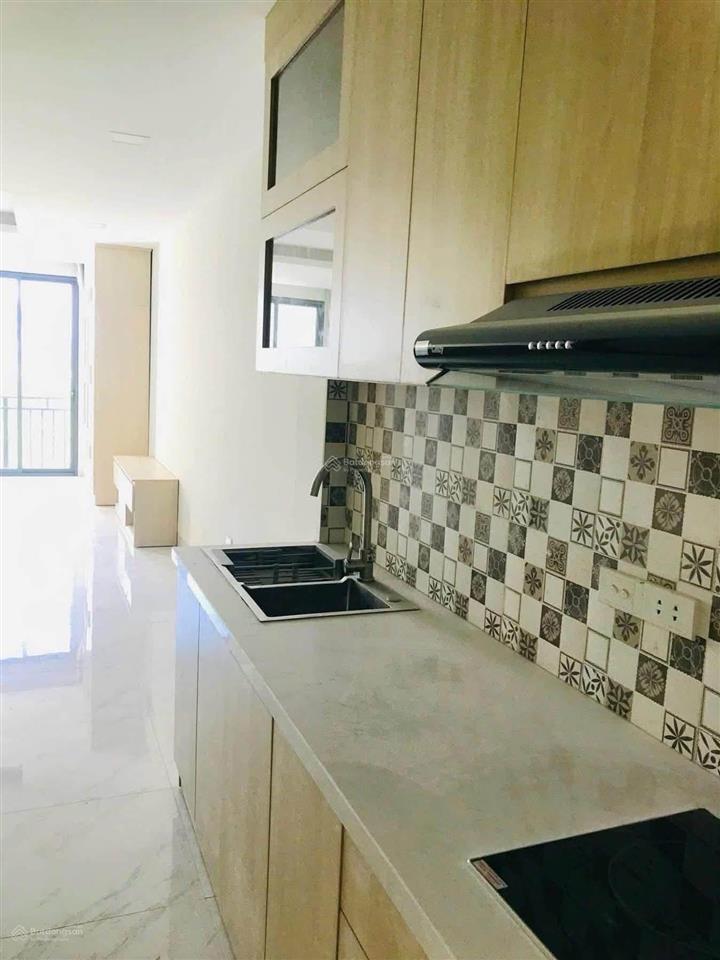 Cho thuê studio cao cấp ngọc thụy full nội thất ban công ô tô đỗ cửa chỉ 5 triệu/tháng