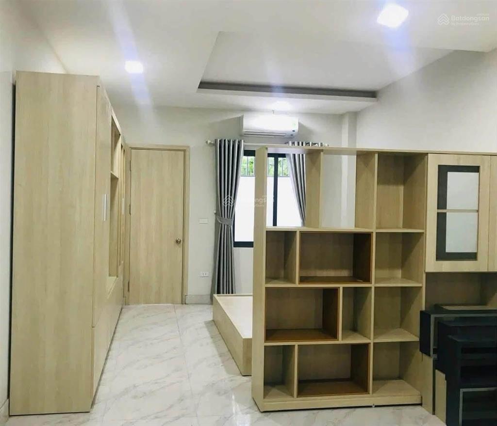 Cho thuê studio cao cấp ngọc thụy full nội thất ban công ô tô đỗ cửa chỉ 5 triệu/tháng