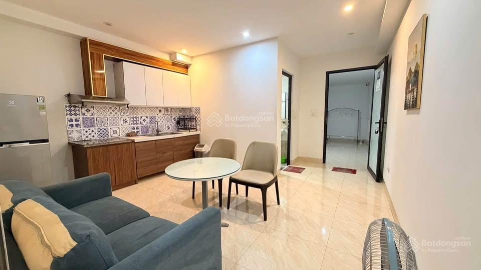Cho thuê căn hộ 1n1k full nội thất mặt phố gia thượng, ngọc thụy 7 triệu/tháng